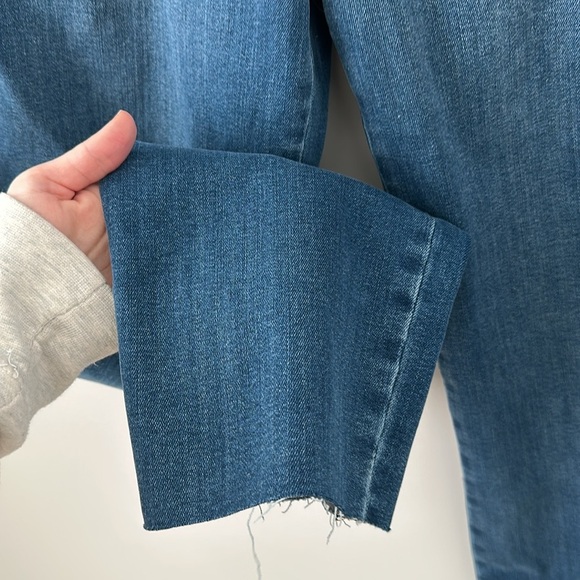 Frame Le Sylvie Jeans High Rise Straight Fit Crop Raw Edge Size 26 Mid Blue Jean - Picture 3 of 6
